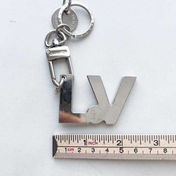 Louis Vuitton Keychain Bag Charm LV Logo Silver Authentic Key Holder - Picture 8 of 8